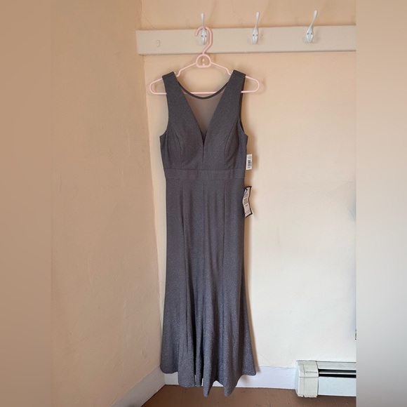 🆕 NWT Nightway Gown in Pewter, size 8P. Bought brand new for $129, never worn. - Picture 3 of 11
